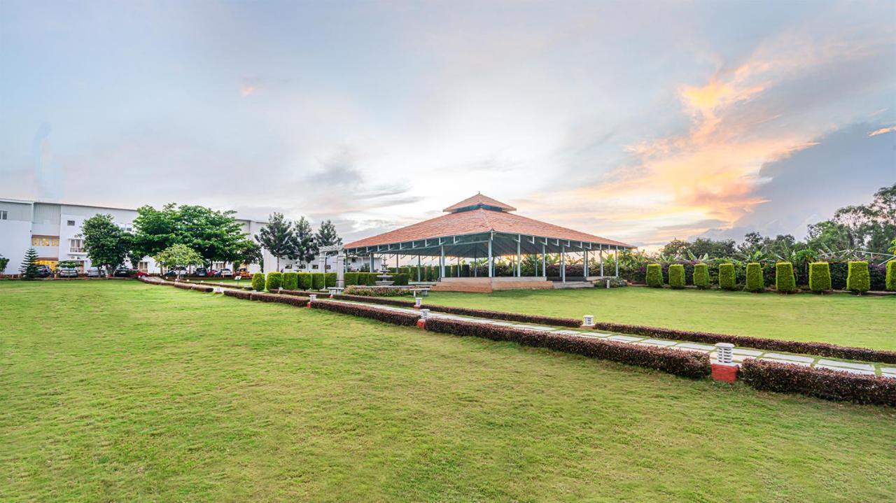 Fiestaa N Events Venue 3*